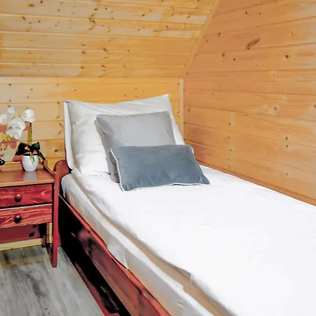 2 Bedroom Cozy In Feriehus *